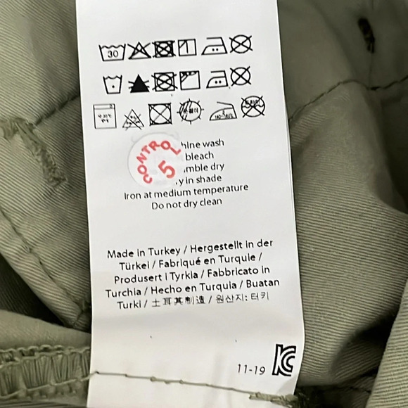 Amendi Gunnar in Green Organic Cotton Pleat Front Button Fly Pants - NWPT - 33 - Picture 12 of 12